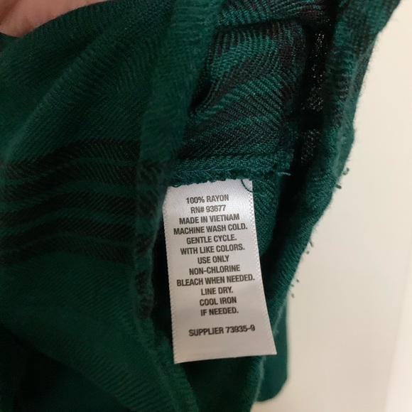 Plaid button down blouse - Picture 4 of 5